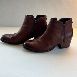 Clarks Ramie Maypearl Brown Leather Ankle Booties womens size 10